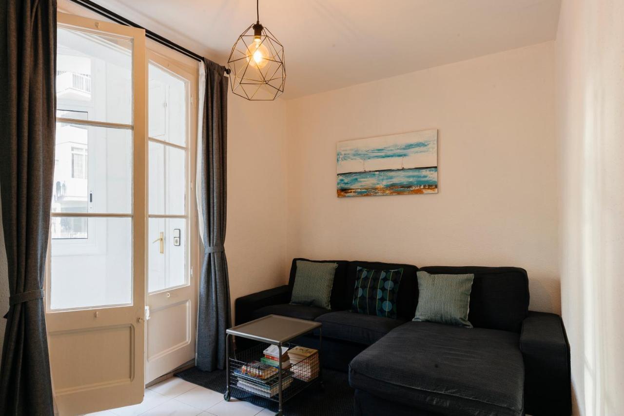 Apartamento Eixample Sants Estacio Barcelona Ngoại thất bức ảnh